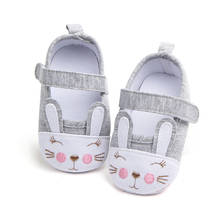 Обувь для новорожденных, с мультяшными кроличьими ушами, из хлопка, с мягкой нескользящей подошвой 2024 - купить недорого
