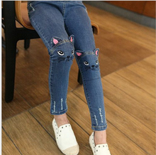 Jeans slim para bebês meninas jeans bordado gatinho estampa fofa gato/coelho jeans para crianças fashion inverno calças quentes de veludo pan 2024 - compre barato