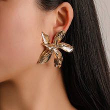 New fashion Simple metal five petal flower earrings For Women girl Accessories  jewelry wholesale 2024 - buy cheap