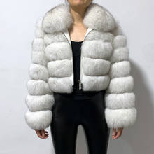 Зимняя женская модная короткая приталенная куртка на молнии с натуральным лисьим мехом 2024 - купить недорого
