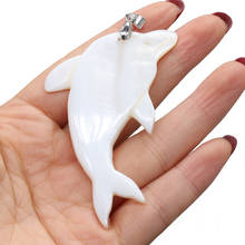 Natural mãe de pérola concha pingente bonito branco tubarão pingente encantos para mulheres jóias fazendo colar requintado presente 40x75mm 2024 - compre barato
