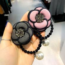 Gomas elásticas de tela coreana para el pelo para niña y mujer, accesorios para el cabello con flores de Camelia, imitación de goma y perlas, coletero de moda 2024 - compra barato