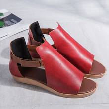 Sandálias femininas rasteirinhas de couro artificial, sapatos casuais para mulheres, ponta redonda, roma, para o verão, 2020 2024 - compre barato