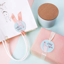Etiqueta de forma redonda para Baby Shower, etiqueta de estilo de flor de amor hecha a mano, Color rosa/azul, para regalo de dulces de boda, 50 Uds. 2024 - compra barato