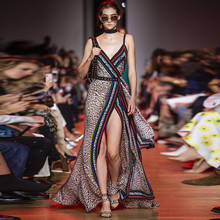 Женское длинное платье с леопардовым принтом, винтажное плиссированное платье макси на бретелях-спагетти с V-образным вырезом, лето 2021 2024 - купить недорого