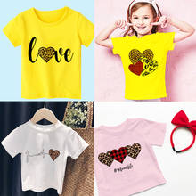 Camiseta de manga corta para niño pequeño con estampado de leopardo, ropa informal de cuello redondo para niña pequeña, Tops Kawaii, tres colores, novedad 2024 - compra barato