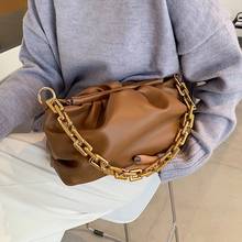 Цепью сумка через плечо из искусственной кожи для женщин 2021 Леди Дизайнер; Простые однотонные трендовые зимние сумочка клатч 2024 - купить недорого