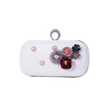 2021 Wmen Handmade Flowers Evening Clutch Bags Wedding Banquet Purse For Ladies Diamond Ring Wallets With Chain MN1579 2024 - buy cheap