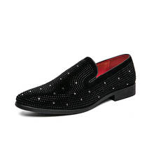 QUAOAR-zapatos de vestir con diamantes de imitación para hombre, mocasines de lujo de terciopelo y cristal, calzado de negocios de oficina, color negro 2024 - compra barato