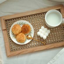 Bandeja de madera de ratán japonés para el hogar, bandeja de té nórdico, decoraciones Retro para el desayuno y adornos 2024 - compra barato