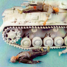 1/35  Resin Model Building Kit Figure  Casualty member  2  figures  (not contain tank) 2024 - buy cheap