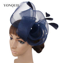Lindo chapéu fascinator derby feminino, acessórios de cabelo de malha com penas elegantes para cabelo 2024 - compre barato