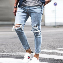 Мужские рваные джинсы скинни локомотивная вышивка значки джинсы прямые тонкие джинсовые брюки высокого качества джинсовые мужские брюки 2024 - купить недорого