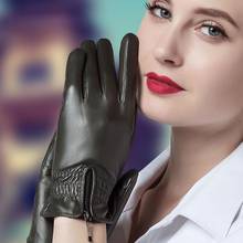 Leather Gloves Female Winter Short Style Sheepskin Gloves Touchscreen Thermal Driving Genuine Leather Women's Gloves TE5711 2024 - buy cheap