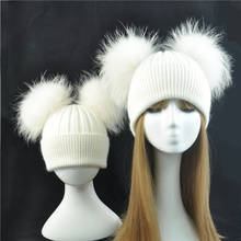 Chapéus de bebê-mãe e bebê 2 peças, quente inverno, de malha, pele dupla, gorro pom pom 2024 - compre barato