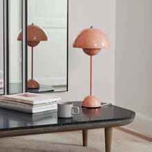 Lámpara de mesa nórdica sencilla y moderna para decoración de escritorio, luz de mesa blanca y negra para dormitorio, iluminación del hogar 2024 - compra barato