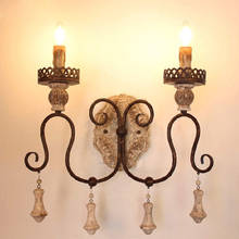 Candelabro de pared de madera de hierro Vintage americano, lámpara de pared de Metal de madera rústica antigua, accesorios de iluminación de pared retro francés en vestíbulo y dormitorio 2024 - compra barato