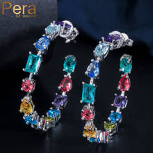 Женские серьги-кольца Pera, модные разноцветные Круглые Серьги черного/золотого цвета с кубическим цирконием для вечеринок, E171 2024 - купить недорого
