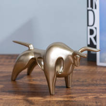 Estatua abstracta de ganado para decoración del hogar, escultura de Toro de resina dorada para sala de estar, adorno de armario de TV, artesanía creativa, estatuilla de Animal 2024 - compra barato