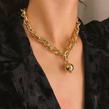 Женское колье-чокер в стиле панк, модное ожерелье с металлическим шариком и цепочкой до ключицы золотого цвета 2024 - купить недорого