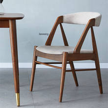Обеденный стул для кухни в скандинавском стиле, кресло из массива дерева, мебель для дома, тканевые простые современные дизайнерские обеденные стулья для взрослых 2024 - купить недорого