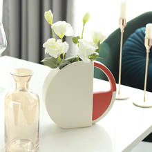 Скандинавская декоративная керамическая ваза для дома, декоративное украшение для дома, в виде флакона с геометрическим рисунком для гостиной, цветочный горшок для украшения 2024 - купить недорого