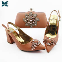 Conjunto de zapatos y bolso de fiesta para mujer, diseño italiano nigeriano, decorado con diamantes de imitación y apliques en Color melocotón, novedad de 2021 2024 - compra barato