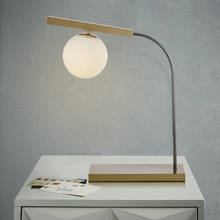 Светодиодная настольная лампа в стиле постмодерн, декоративные энергосберегающие лампы в скандинавском стиле для кабинета, спальни, прикроватного столика, светильника для чтения 2024 - купить недорого