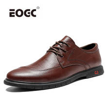 Sapatos de couro genuíno artesanal brogue sapatos masculinos primavera novo vestido sapatos de casamento formal sapatos de plataforma 2024 - compre barato