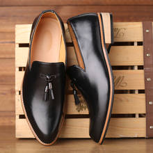 Sapatos masculinos de couro estilo britânico, calçados para casamento e festa, sapatos baixos de couro para homens 2024 - compre barato