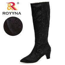 ROYYNA 2020 новые дизайнерские рабочие сапоги до колена зимние женские кожаные сапоги на молнии Botas Mujer Женская удобная обувь Feminimo 2024 - купить недорого