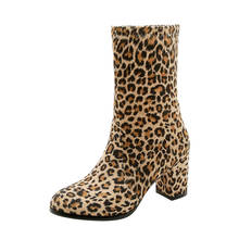 Bota ankle boot feminina de leopardo, calçado feminino fashion para outono e inverno com meias elásticas, salto alto elegante e quadrado, novo, 2019 2024 - compre barato
