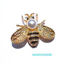 Broche clássico feminino com strass, abelha fofa, broche de metal com alfinete de mama, broche de insetos, cor dourada, vestimenta feminina, acessórios para vestido 2024 - compre barato