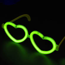 20 шт./лот светящаяся палка аксессуары пластиковая оправа для очков в форме сердца светящаяся палка очки для вечеринок и концертов 2024 - купить недорого