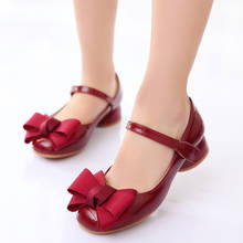 Crianças moda meninas sandálias novo arco desempenho de salto alto menina sapatos vermelhos couro casual primavera verão princesa sapatos rosa preto 2024 - compre barato