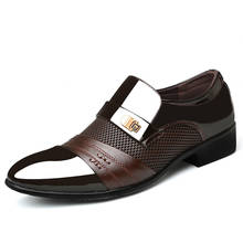 Sapatos italianos de oxford, para homens, de couro patenteado, sapatos pretos, para vestir de bico fino, sapatos clássicos 2024 - compre barato