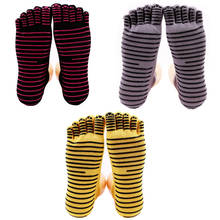 3 пары/лот мужские носки для йоги с захватами однотонные Нескользящие дышащие хлопковые носки для тренажерного зала фитнеса балерины латиноамериканских танцев 2024 - купить недорого