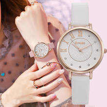 Simples moda feminina relógios qualidades branco 2021 senhoras quartzo relógios de pulso minimalista transporte da gota feminino relógio de couro presentes 2024 - compre barato