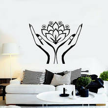 Decalque da parede de vinil flor lótus budismo mãos yoga meditação adesivos de parede estúdio yoga decoração do quarto casa mural b540 2024 - compre barato