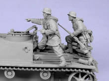 1/35 Scale Unpainted Resin Figure Panzer grenadiers in winter 2 figures collection figure 2024 - buy cheap