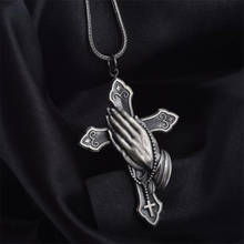 Ожерелье в стиле ретро с крестом Иисуса, молящимся руками, винтажный античный серебряный вера, Мужская Ювелирная подвеска для мальчика, друга 2024 - купить недорого