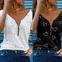 Camiseta con estampado de corazón para mujer, Top Sexy con cuello en V, Top informal holgado con cremallera, decoración de manga corta, jersey de estilo urbano 2024 - compra barato