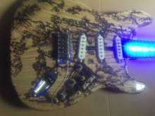 Guitarra eléctrica de alta gama con luz LED, instrumento musical con patrón quemado, envío gratis, China 2024 - compra barato