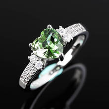 Anillos de piedra de circón con corazón verde clásico para mujer, regalo de aniversario de boda, anillo con abalorio plateado, joyería de lujo para novia 2024 - compra barato