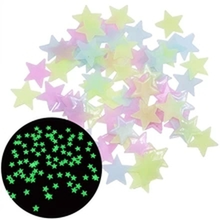 100 шт. 3D блестящие Светящиеся Настенные звезды светится в темноте настенные наклейки для детской комнаты, Спальня декор для потолка 2024 - купить недорого