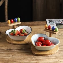 Black and White Ceramic Heart-shaped Fruit Bowl with Fork Household Salad Sugar Water Bird's Nest Dessert Bowl with Wooden Shelf 2024 - buy cheap