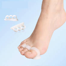 Corretor de dedos em silicone 1 par, separador de dedos dos pés, almofadas para cuidados com os pés, joanete, protetor de dedo 2024 - compre barato