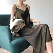 Женское атласное платье-комбинация без рукавов, однотонное Привлекательное элегантное платье-комбинация с V-образным вырезом, базовый слой, лето 2021 2024 - купить недорого