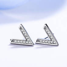 AAA Cubic Zirconia V Letter Earrings for Women Best Quality Fashion Show Brand Stud Earings Statement Korean Jewelry  Z178 2024 - buy cheap