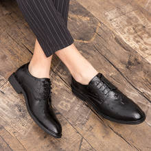 Sapatos masculinos de couro estilo oxford, respirável, para escritório, festa, casamento, sapatos sociais, luxuosos 2024 - compre barato